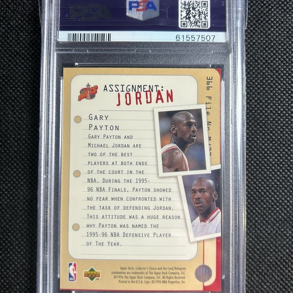 1996  Collector’s Choice 366 Michael Jordan vs Gary Payton PSA 9 MINT Bulls - Picture 2 of 2